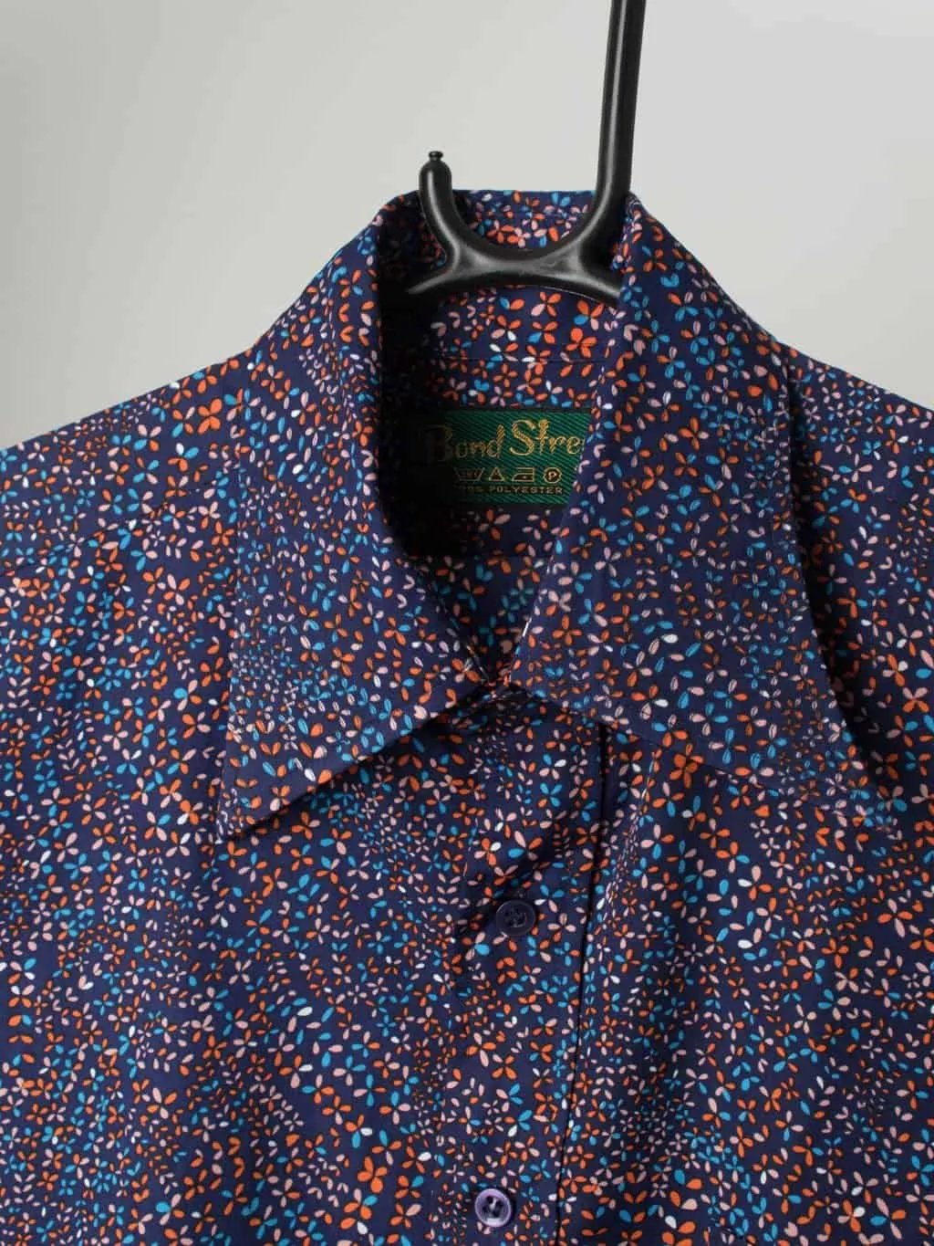 70s Vintage floral print shirt in navy with long sleeves – Medium