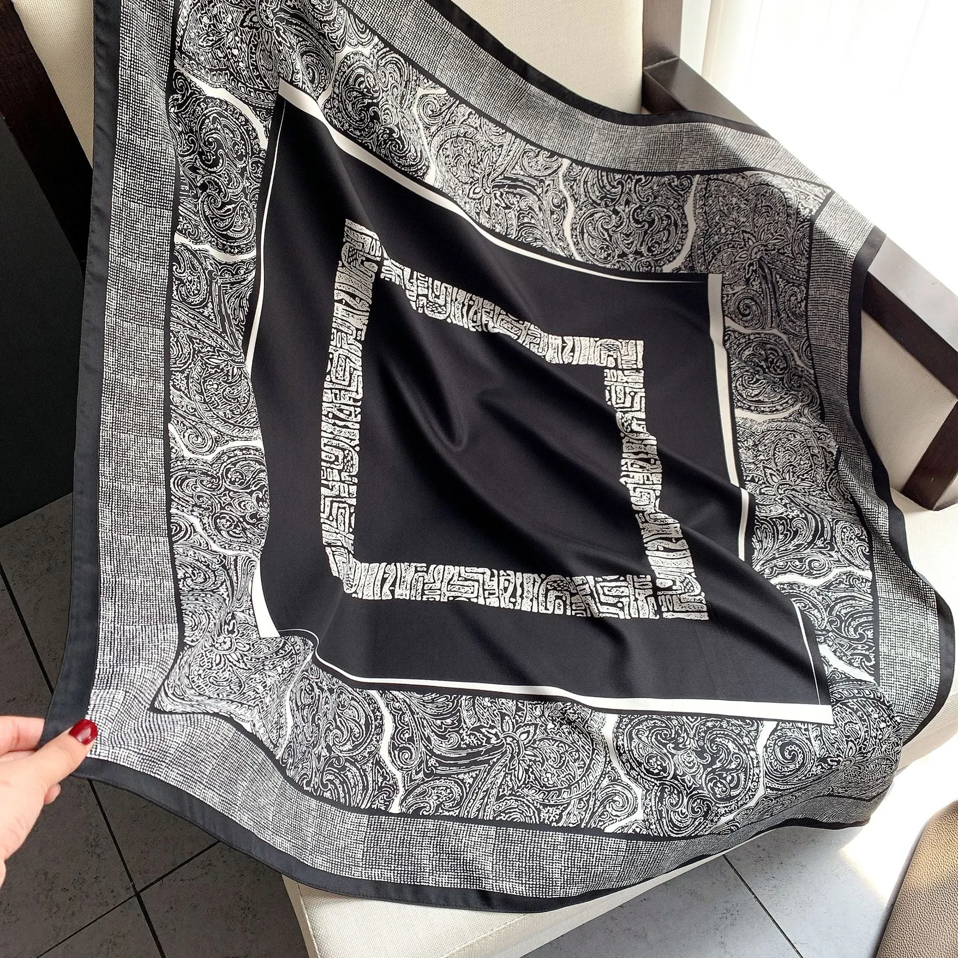 Lady Foulard 90cm Luxury Brand