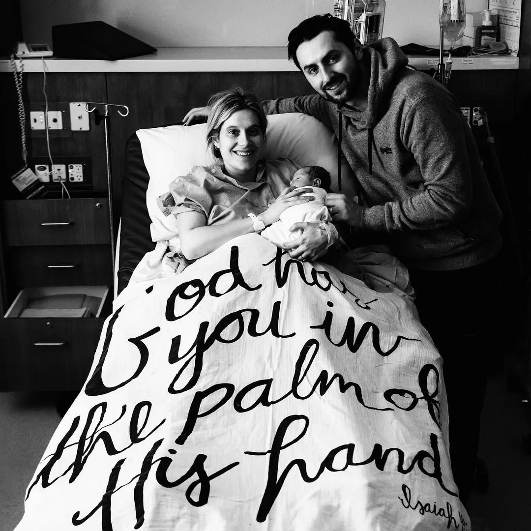 Organic Swaddle + Wall Art - Isaiah 49:16