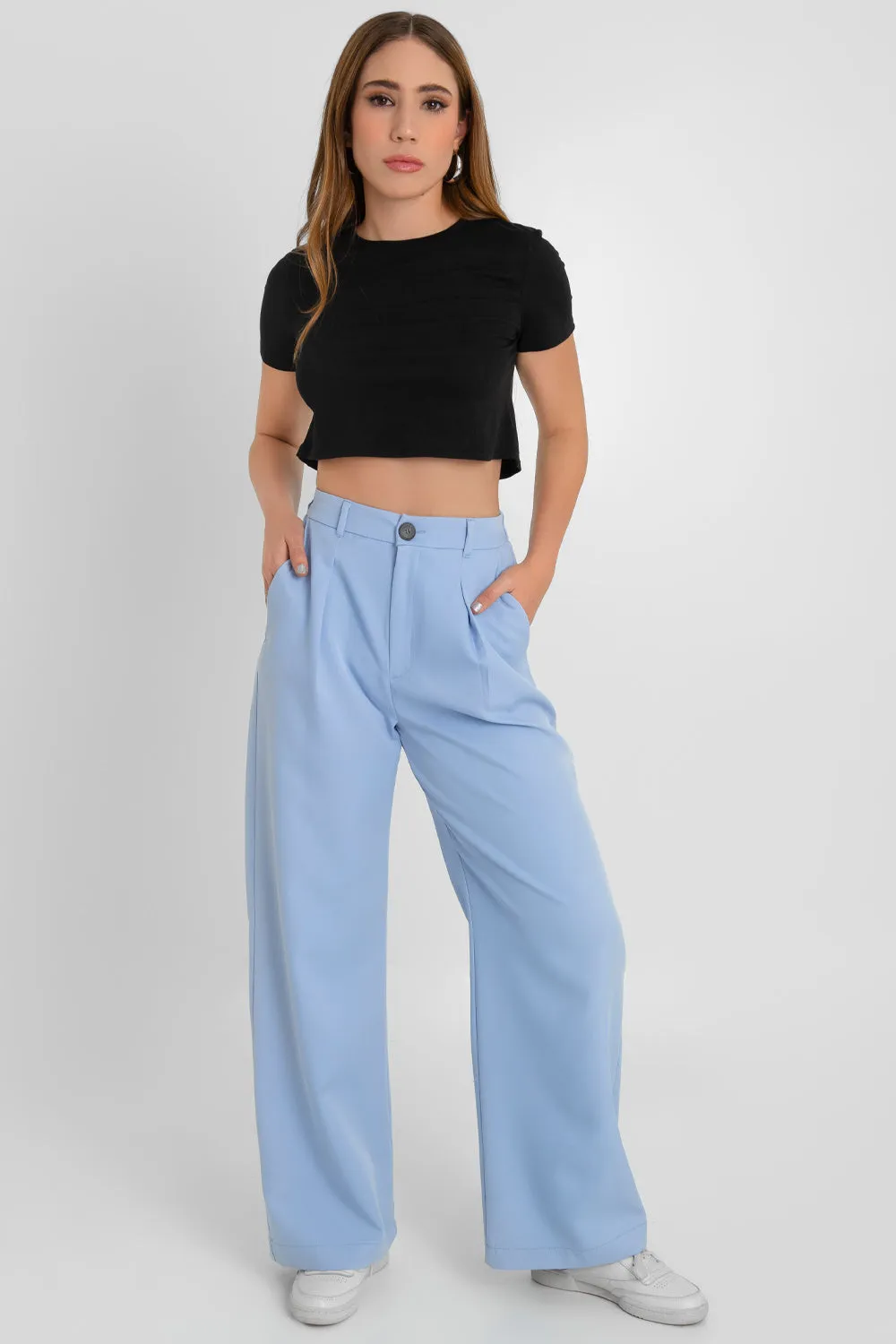 Pantalón fluido de fit wide leg con pinzas